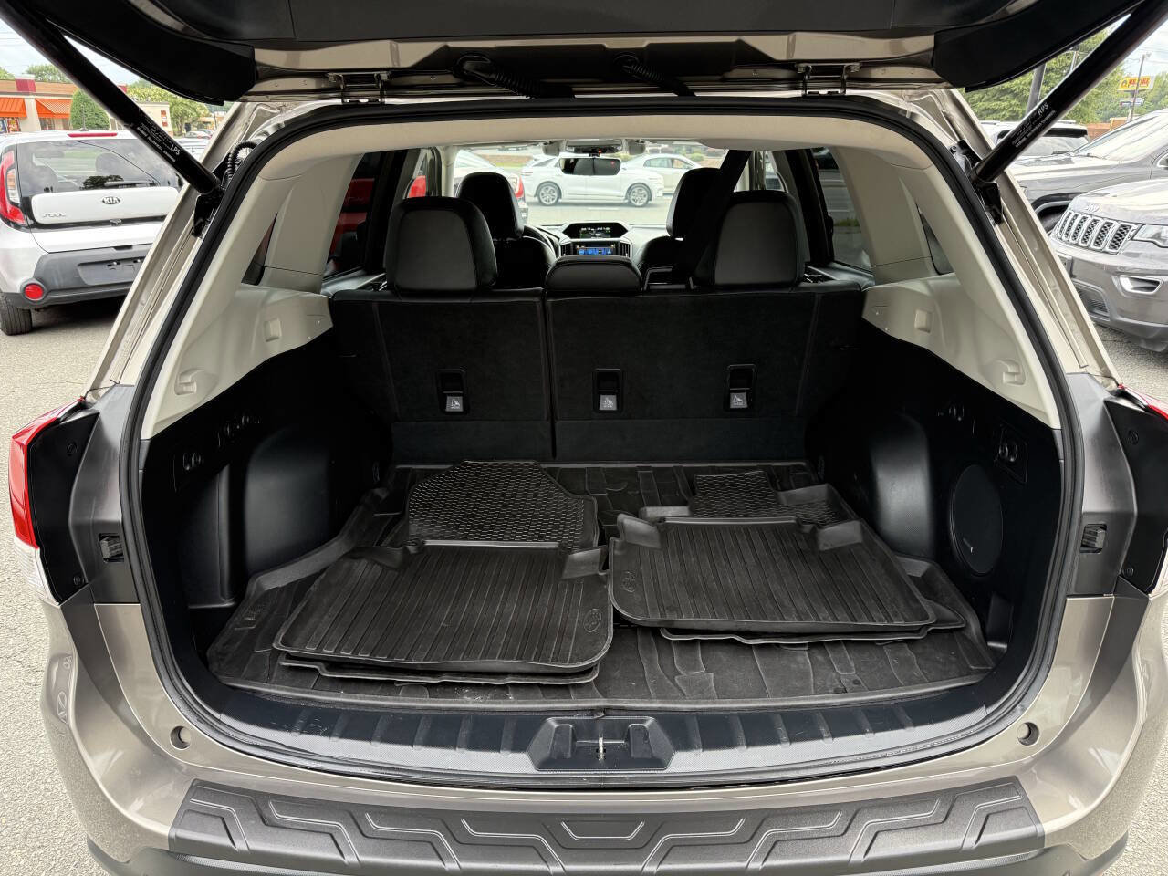 Used 2019 Subaru Forester Limited image 11