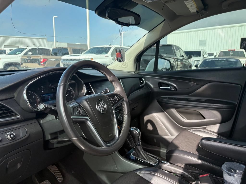 Used 2021 Buick Encore Preferred w/ Safety Package FWD image 10