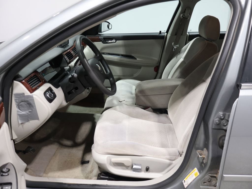 Used 2007 Chevrolet Impala LT image 2