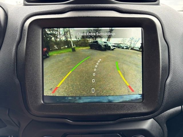 Used 2022 Jeep Renegade Latitude AWD/4WD image 15