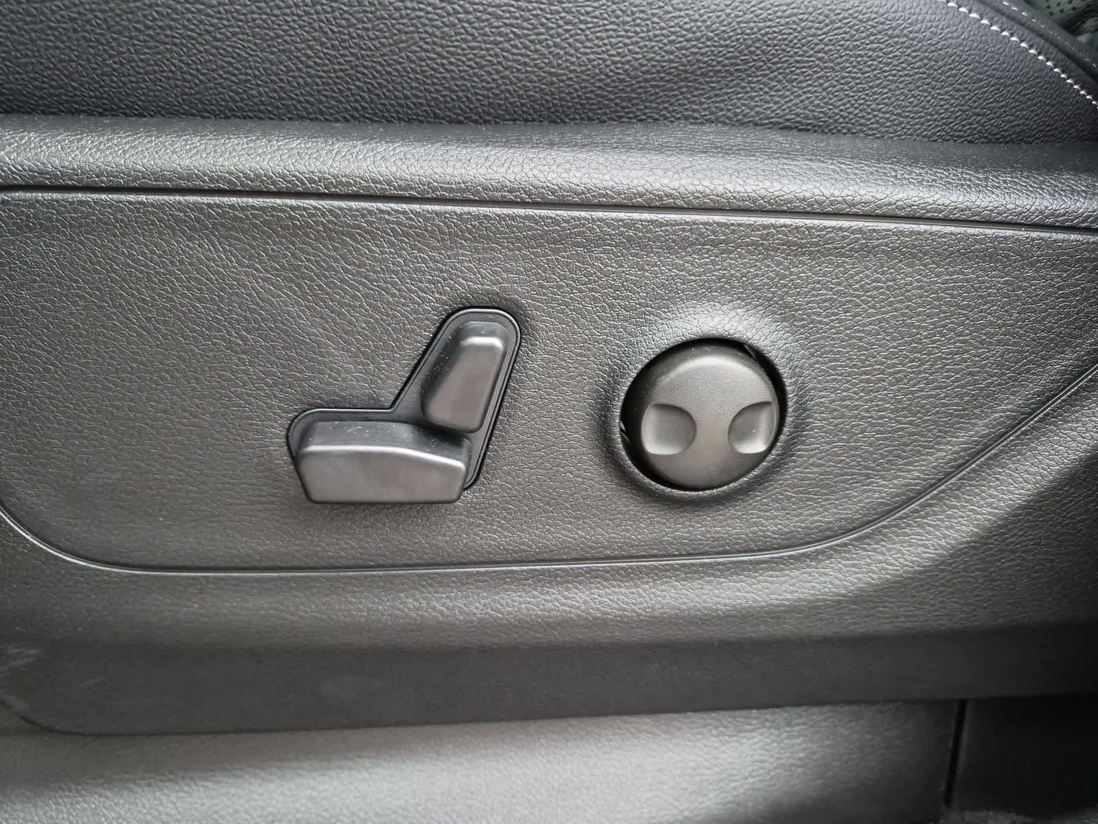New 2026 RAM 1500 Big Horn AWD/4WD image 18