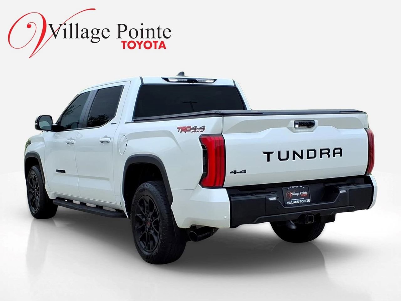 Used 2024 Toyota Tundra Limited w/ TRD Off-Road Package AWD/4WD image 4