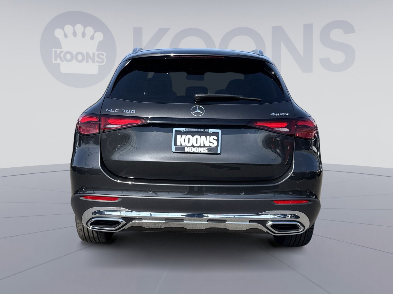 Used 2025 Mercedes-Benz GLC 300 4MATIC image 5