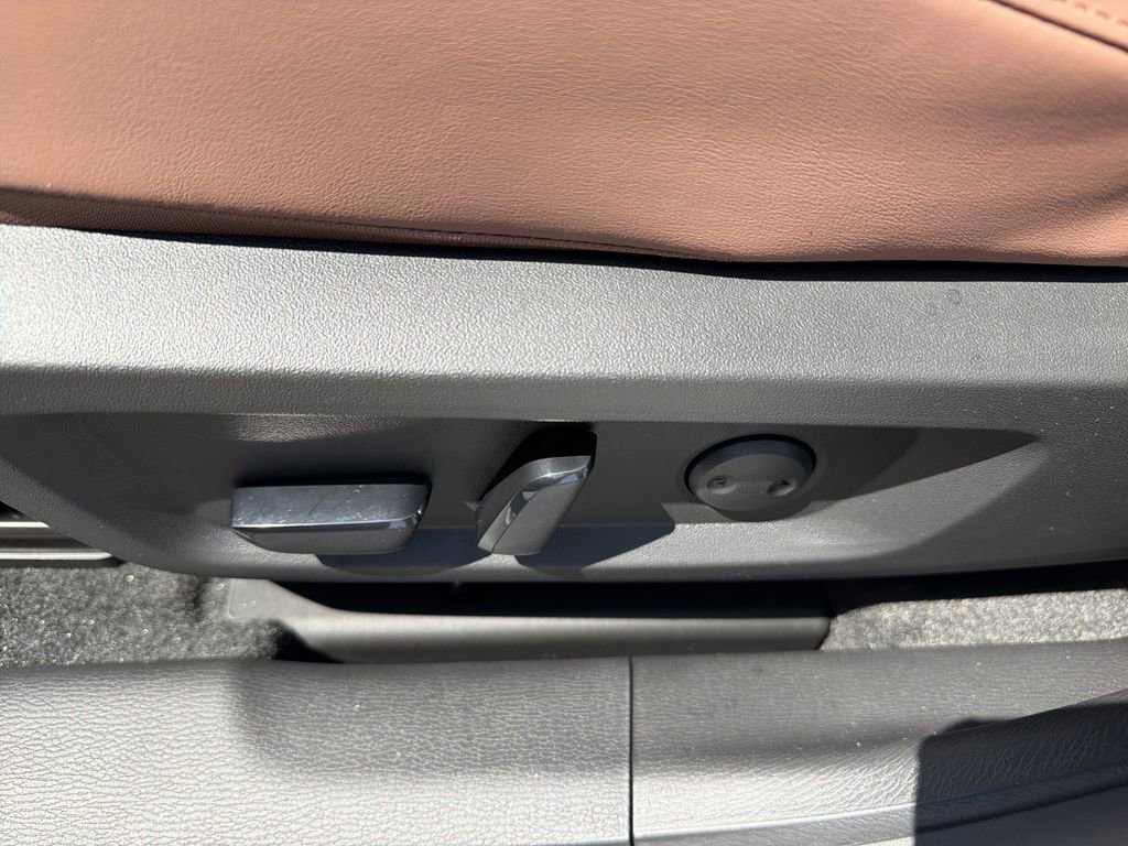 New 2026 Mitsubishi Outlander SEL AWD/4WD image 17
