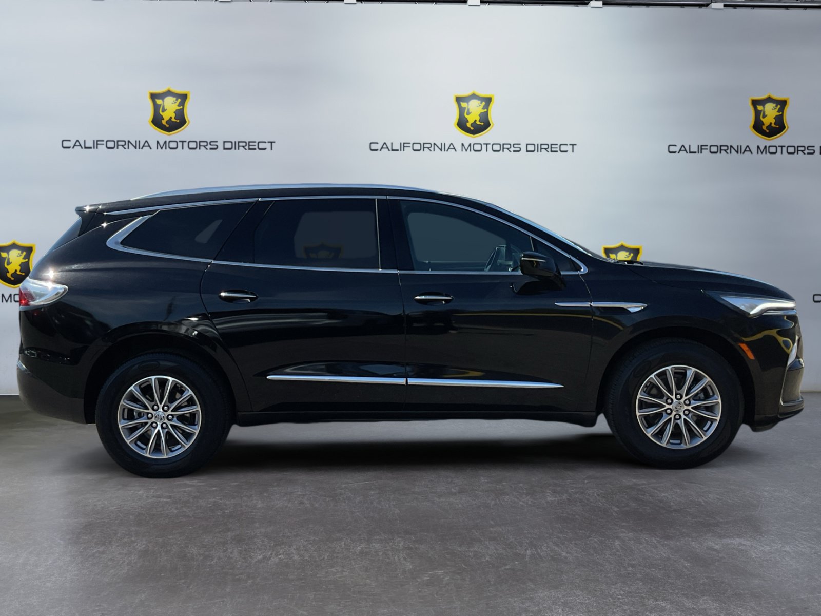 Used 2024 Buick Enclave Premium AWD/4WD image 4