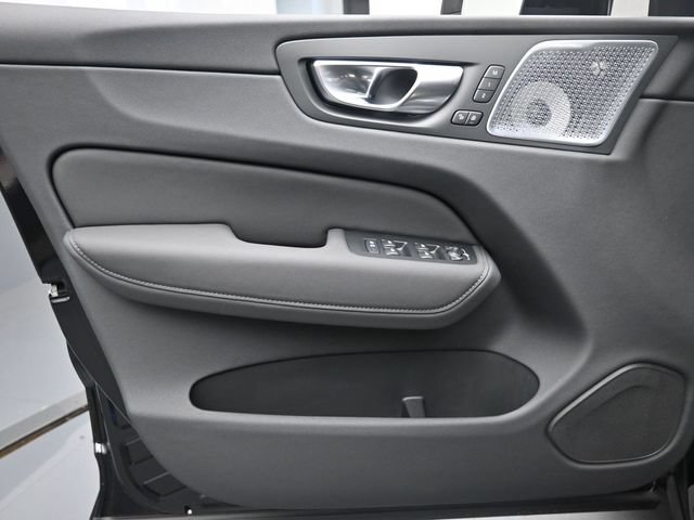 New 2026 Volvo XC60 B5 Ultra w/ Protection Package Premier AWD/4WD image 20