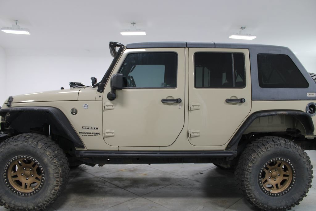 Used 2018 Jeep Wrangler Unlimited Sport S image 6