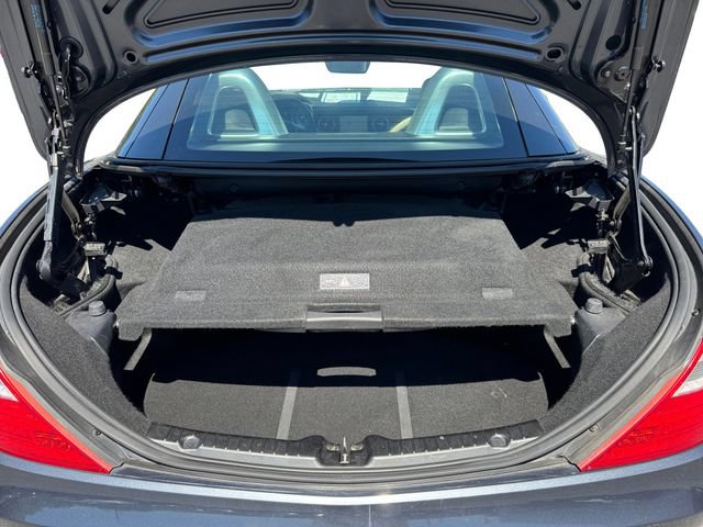 Used 2015 Mercedes-Benz SLK 250 image 18