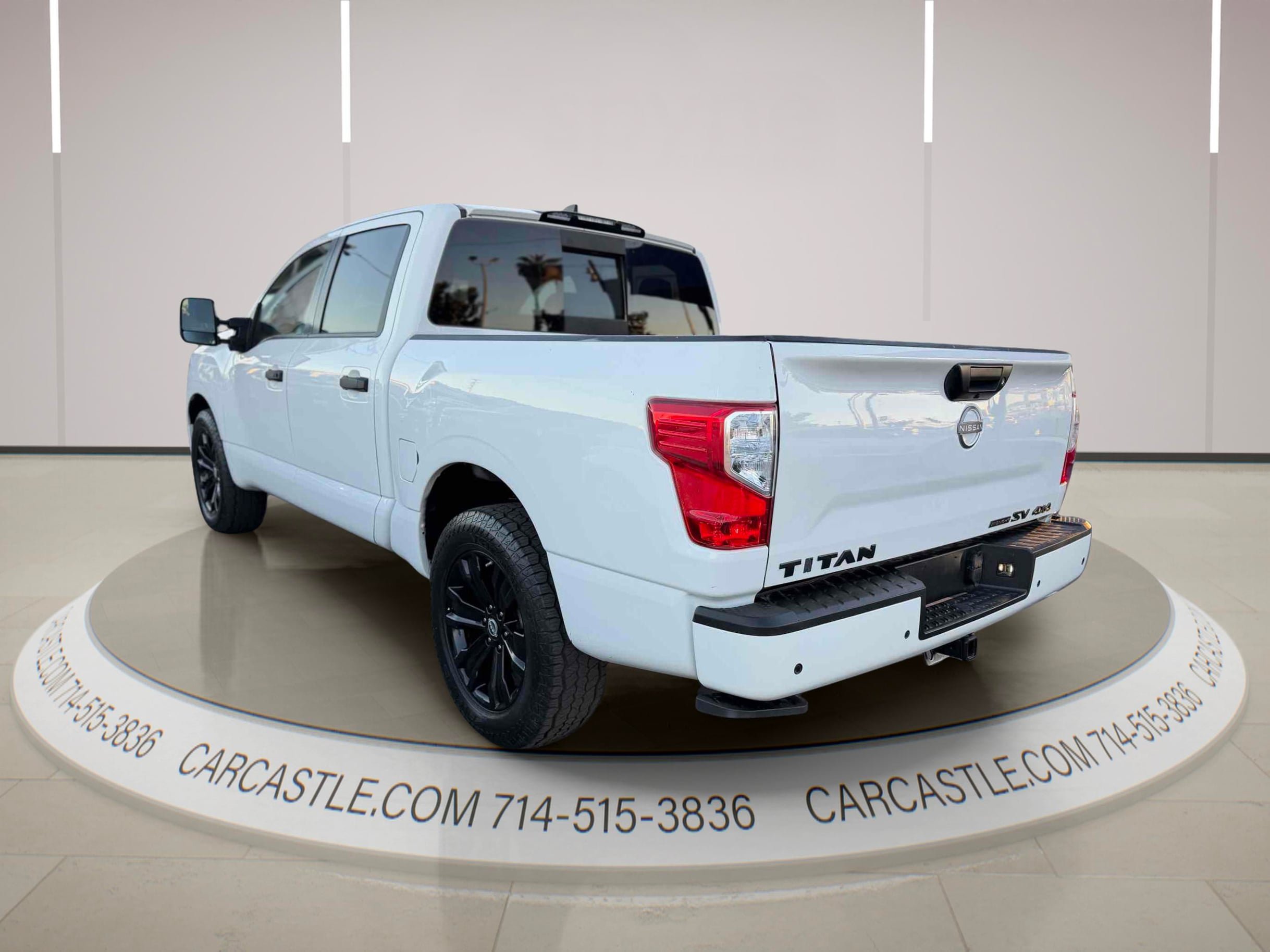 Used 2023 Nissan Titan SV w/ SV Convenience Package AWD/4WD image 3
