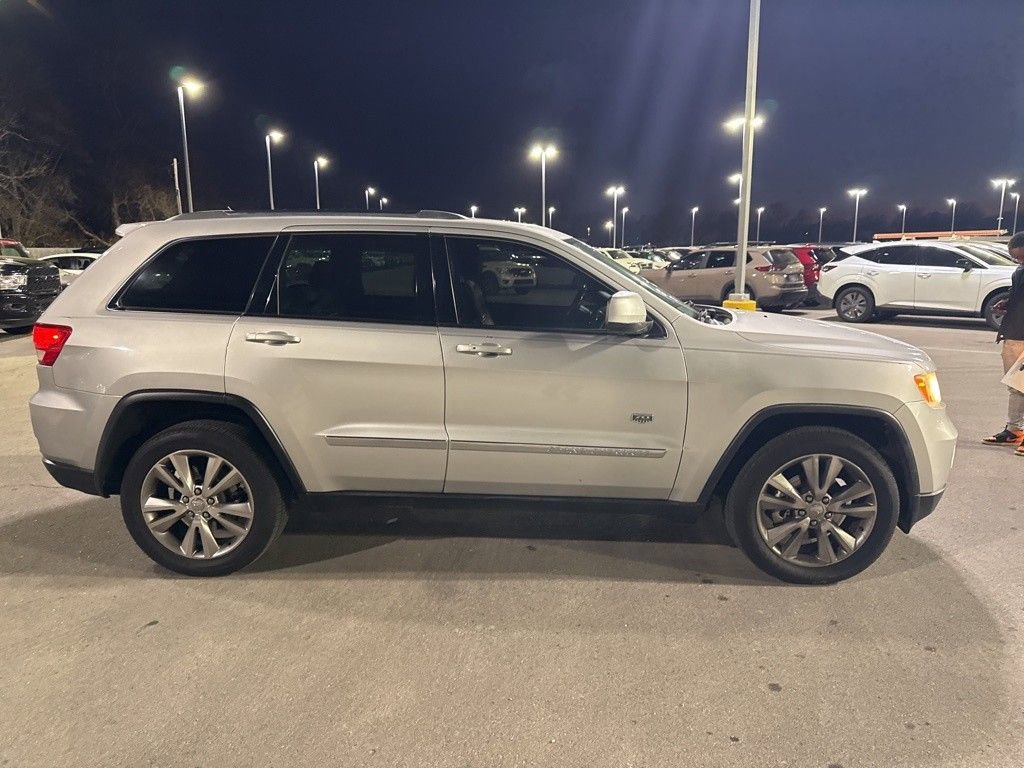 Used 2011 Jeep Grand Cherokee 70th Anniversary image 4