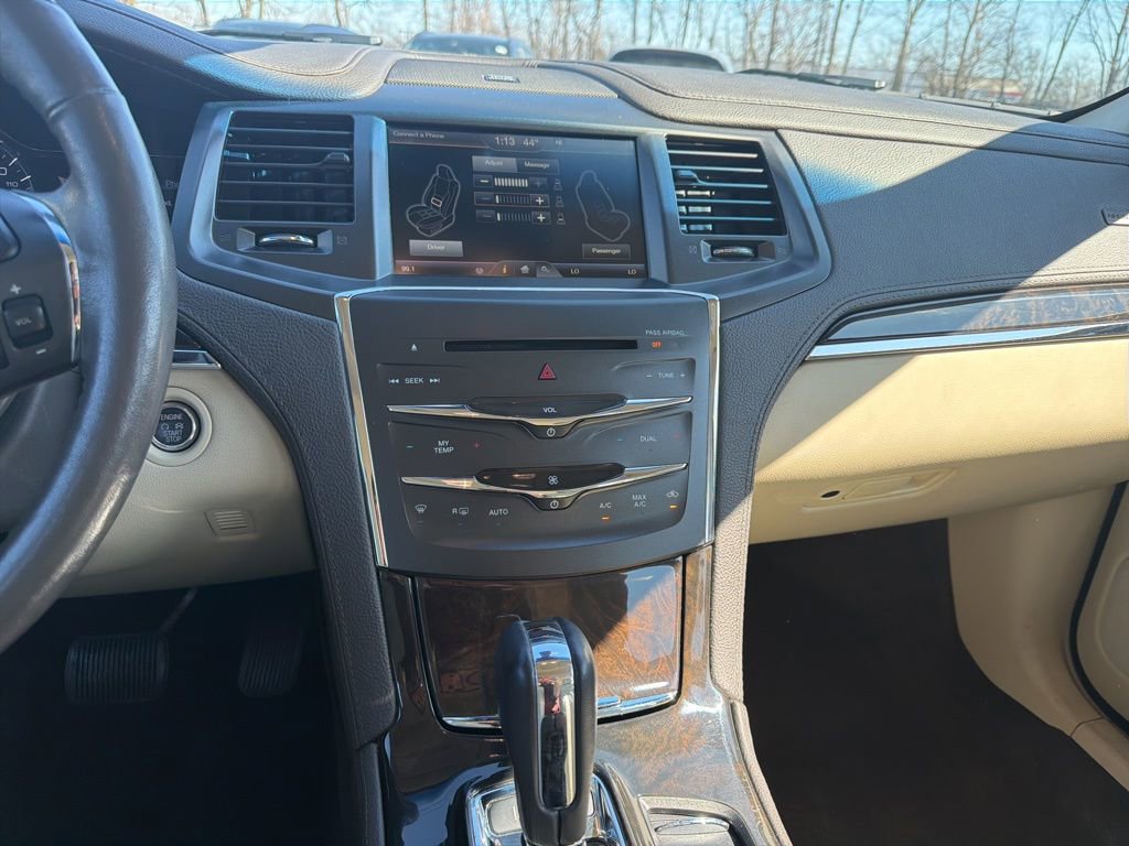 Used 2015 Lincoln MKS AWD w/ Equipment Group 101A image 15