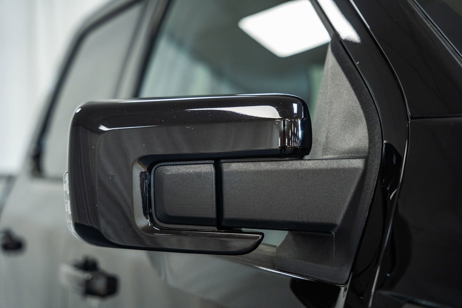 Certified 2023 Ford F150 Lariat w/ Equipment Group 502A High image 18