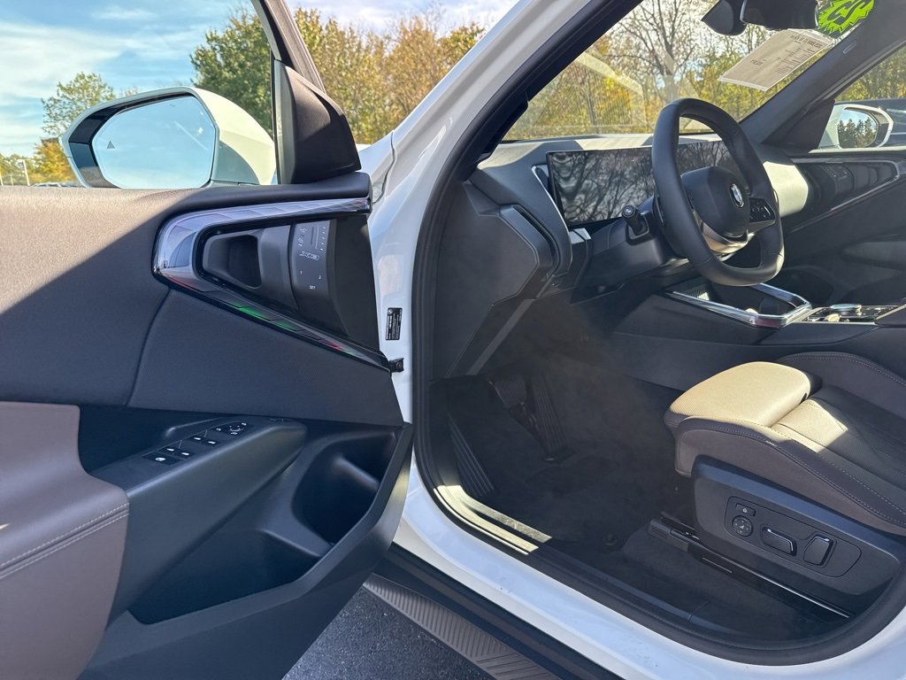 Used 2025 BMW X3 xDrive30i w/ Convenience Package image 10