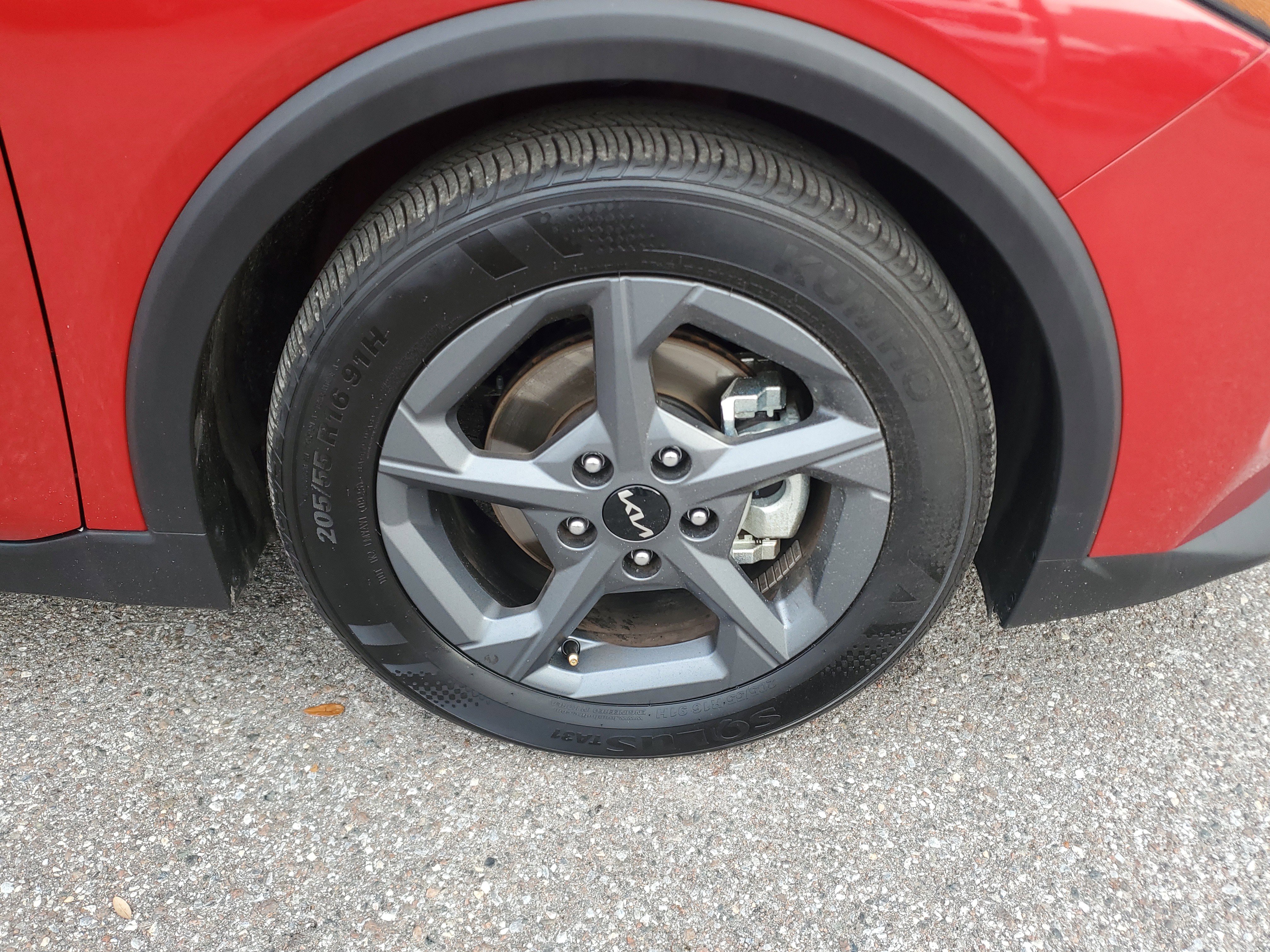 Used 2025 Kia K4 LXS image 6