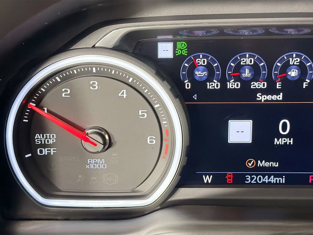 Used 2021 Chevrolet Silverado 1500 High Country w/ Technology Package image 13