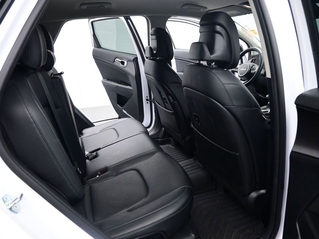 Used 2023 Kia Sportage EX image 21