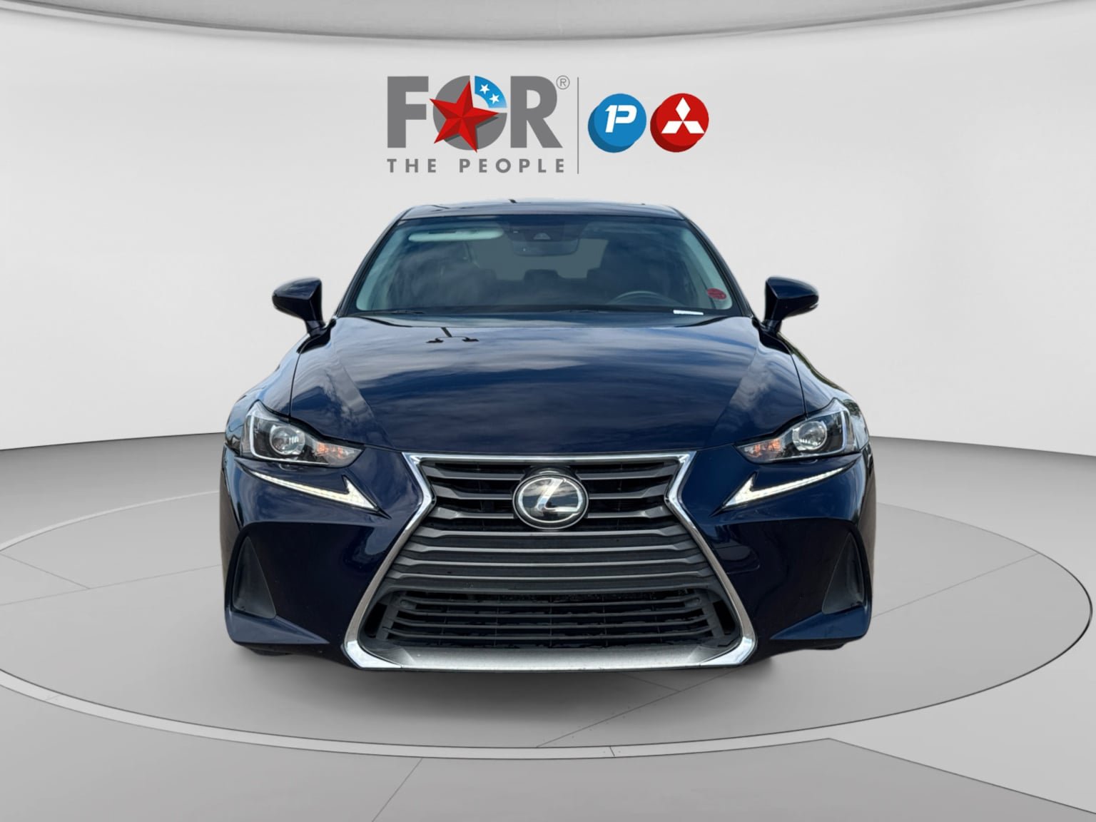 Used 2018 Lexus IS 300 w/ Comfort Package RWD image 8