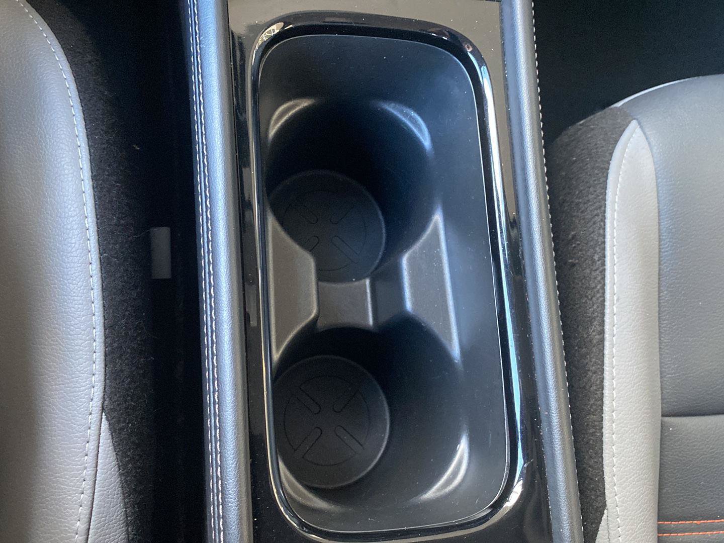 Certified 2023 Nissan Kicks SR w/ SR Premium Package FWD image 28