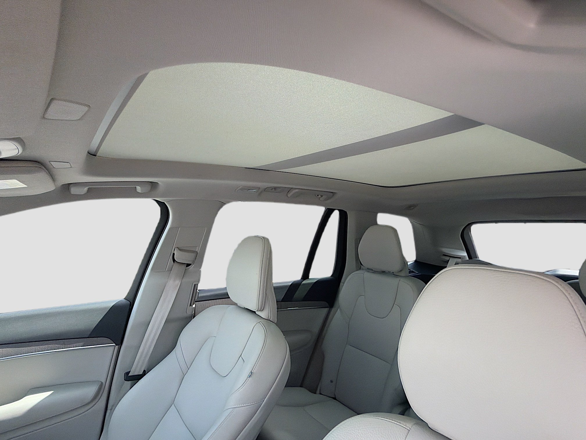 Used 2025 Volvo XC90 B5 Plus w/ Protection Package Premier AWD/4WD image 27