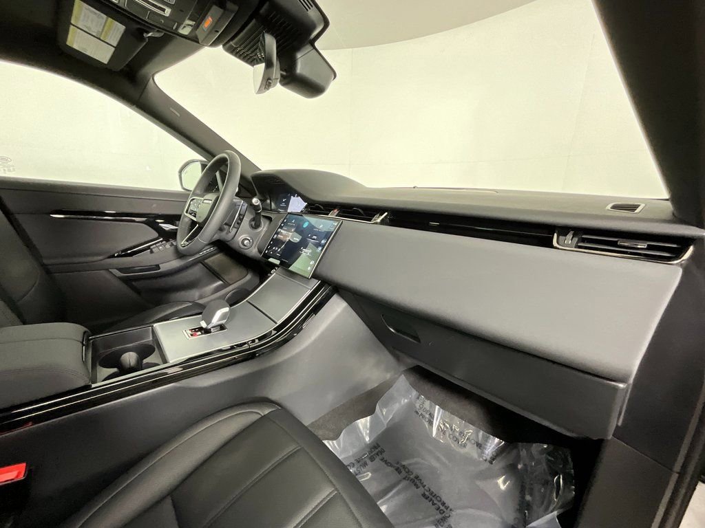 Used 2025 Land Rover Range Rover Evoque S image 19