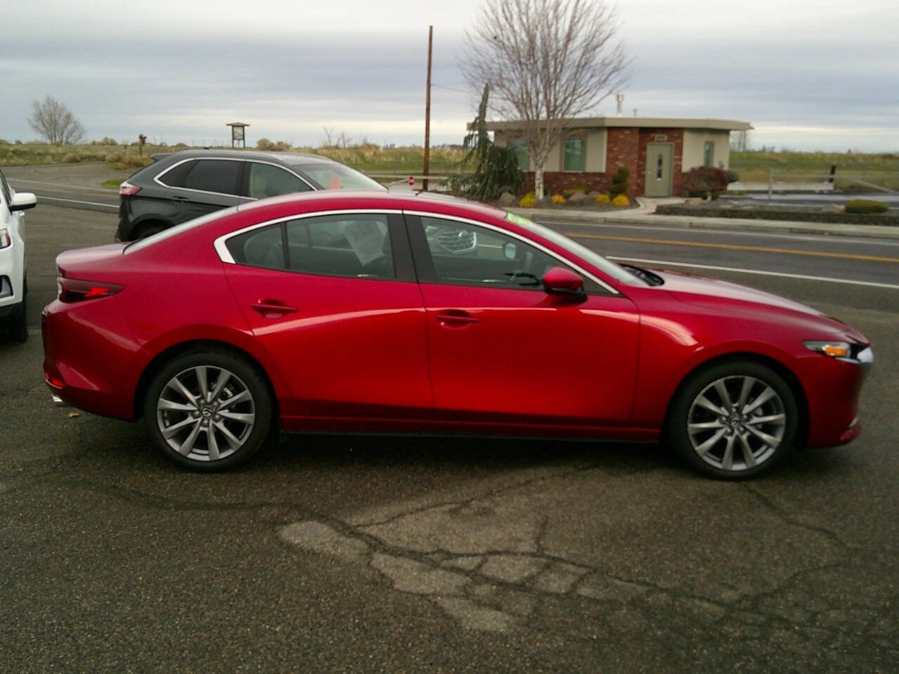 Used 2025 MAZDA MAZDA3 s image 8