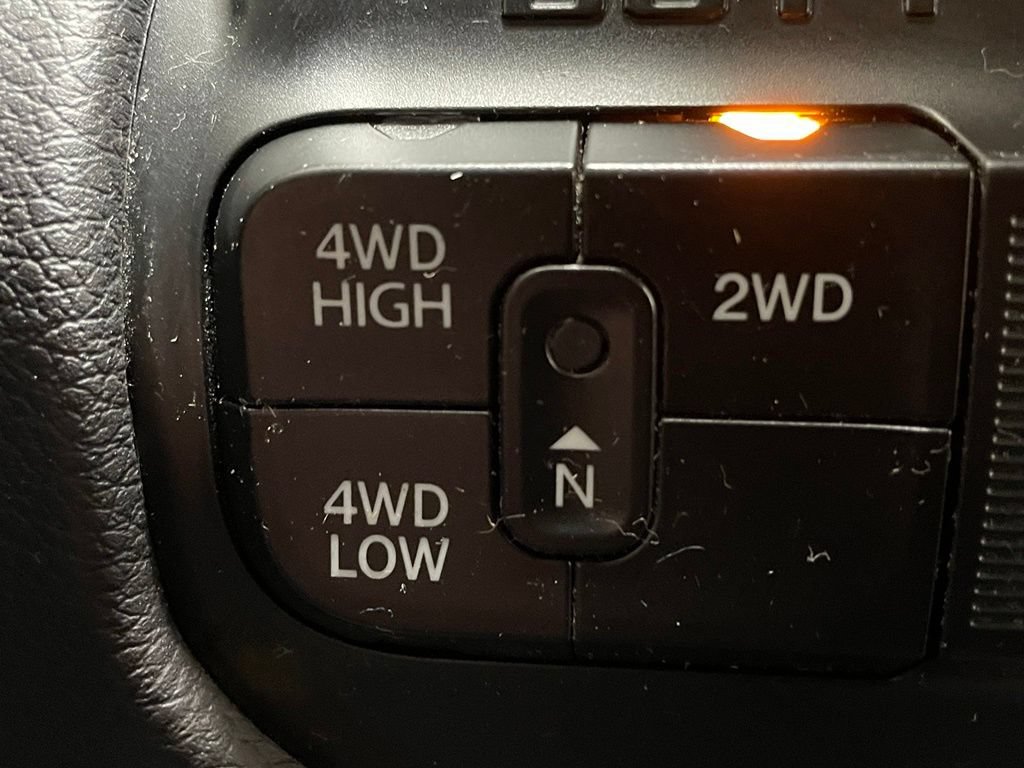 Used 2022 RAM 3500 Big Horn w/ Night Edition AWD/4WD image 27