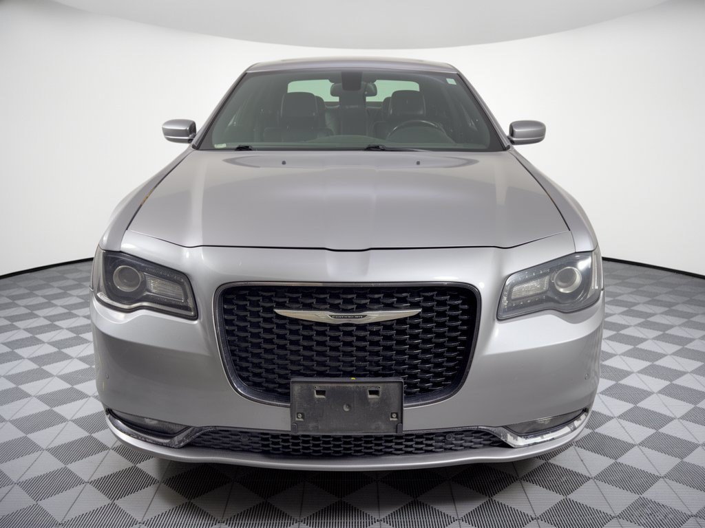 Used 2016 Chrysler 300 S w/ 300S Premium Group AWD/4WD image 6