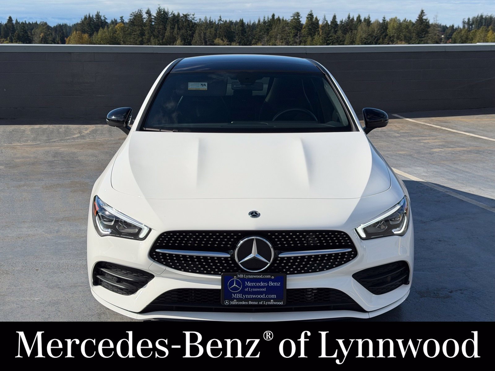 Used 2023 Mercedes-Benz CLA 250 4MATIC image 2