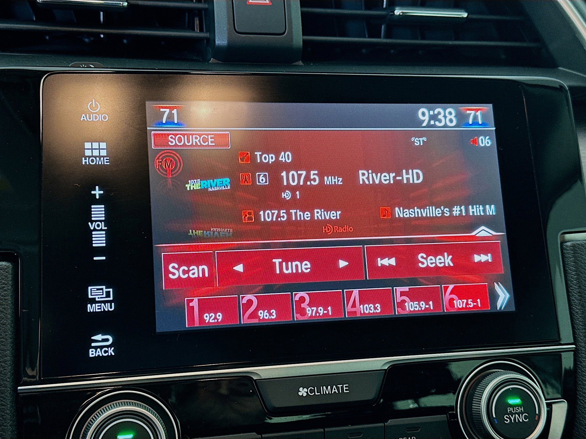 Used 2017 Honda Civic EX-L image 19