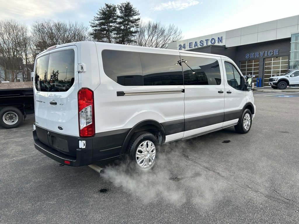 Used 2023 Ford Transit 350 XLT image 5