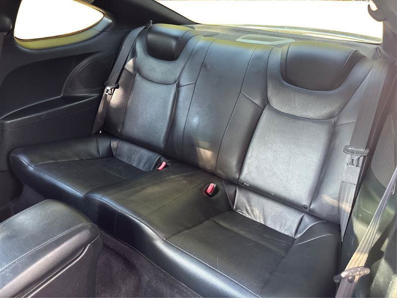Used 2012 Hyundai Genesis 3.8 RWD image 15