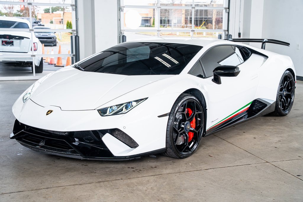 Used 2018 Lamborghini Huracan Performante image 11