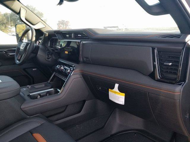 New 2025 GMC Sierra 2500 AT4 w/ AT4 Premium Plus Package image 13