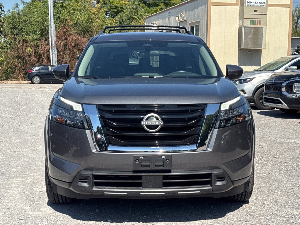 Used 2023 Nissan Pathfinder SV AWD/4WD image 8