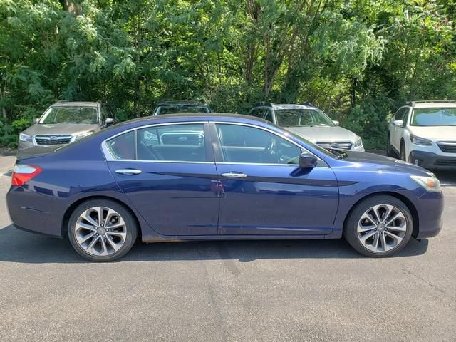 Used 2013 Honda Accord Sport image 2