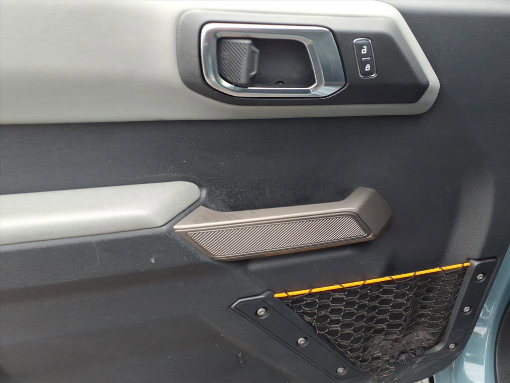 Used 2021 Ford Bronco Badlands image 16