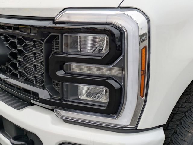 New 2026 Ford F350 Lariat w/ Black Appearance Package image 9