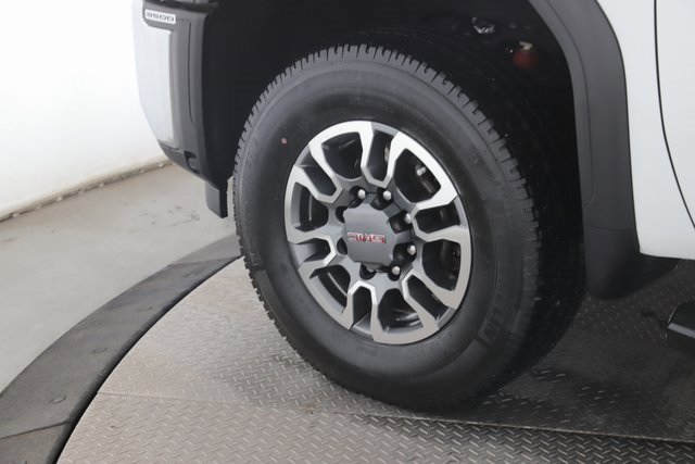 Used 2024 GMC Sierra 3500 SLE w/ SLE Convenience Package image 13