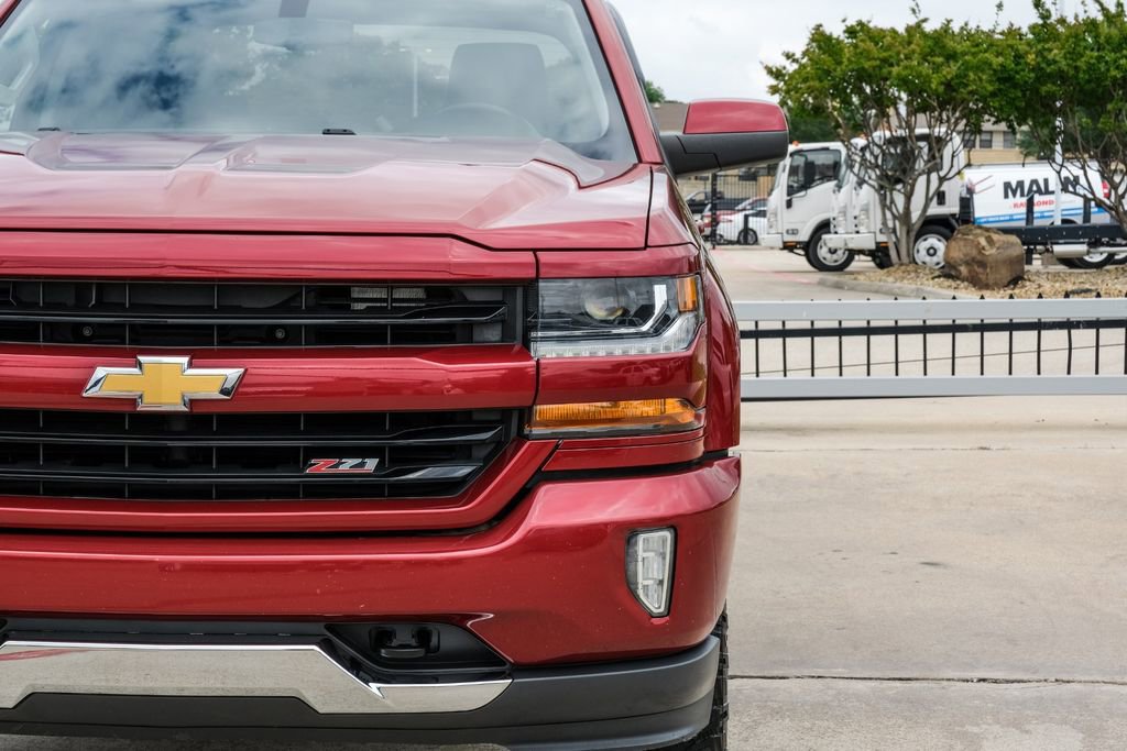 Used 2018 Chevrolet Silverado 1500 LT w/ All Star Edition AWD/4WD image 45