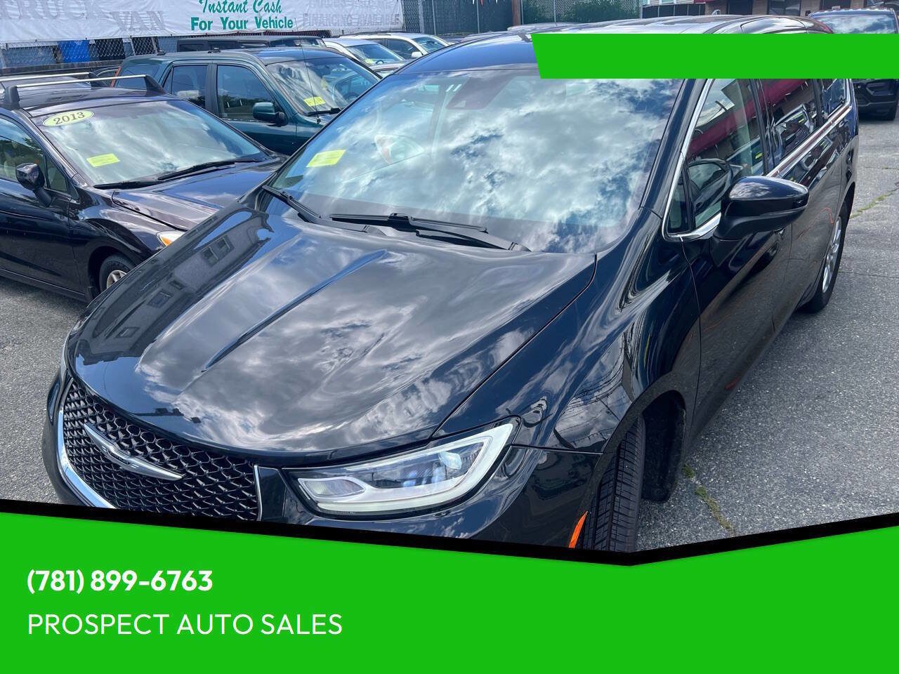 Used 2023 Chrysler Pacifica Touring-L