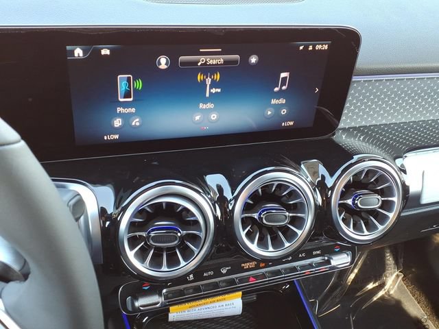 New 2026 Mercedes-Benz GLB 250 4MATIC image 5