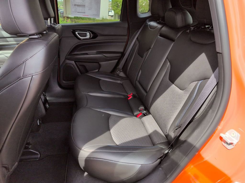 New 2026 Jeep Compass Latitude AWD/4WD image 21