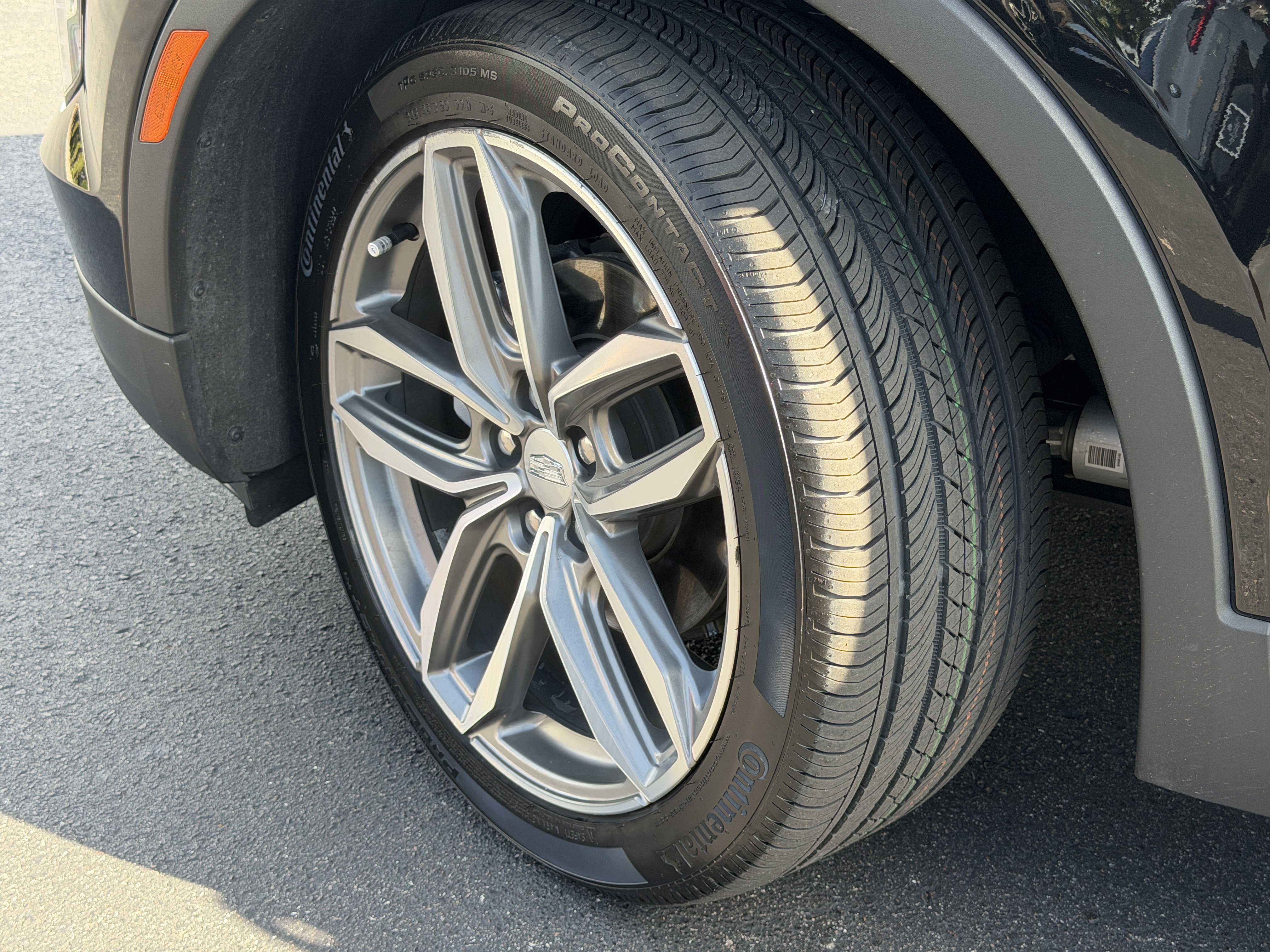 Certified 2023 Cadillac XT4 Sport FWD image 36