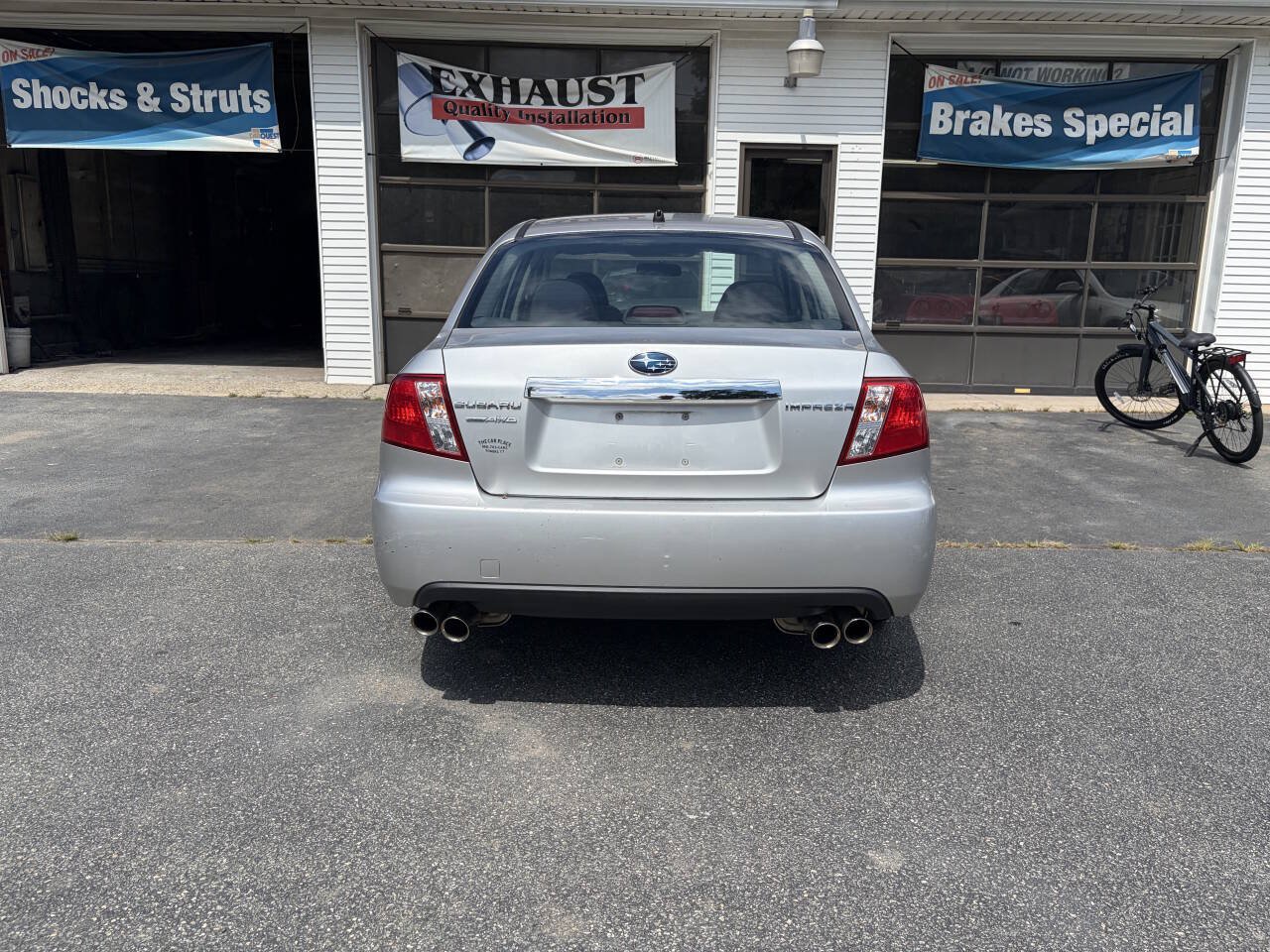 Used 2011 Subaru Impreza 2.5i AWD/4WD image 5