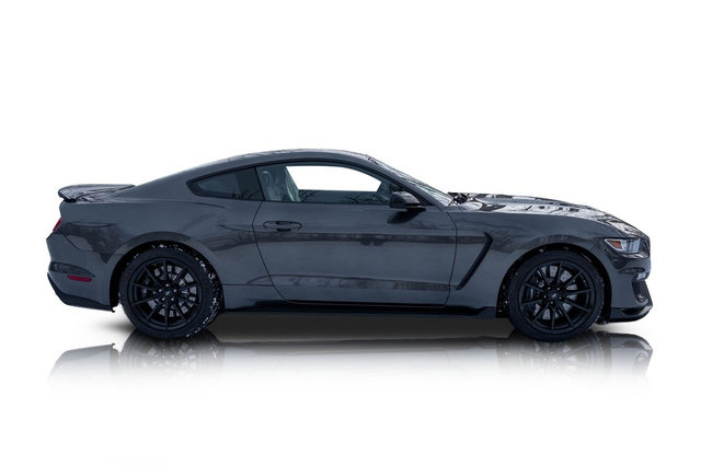 Used 2015 Ford Mustang Shelby GT350 image 2