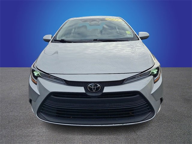 Used 2024 Toyota Corolla LE image 2