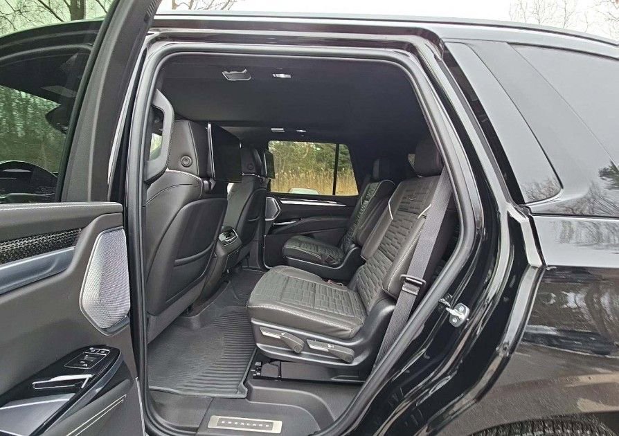 Used 2025 Cadillac Escalade V w/ LPO, Floor Liner Package image 10