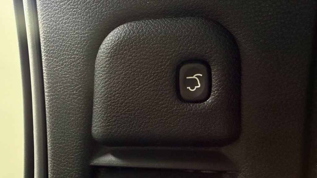 Used 2023 Dodge Durango R/T AWD/4WD image 14