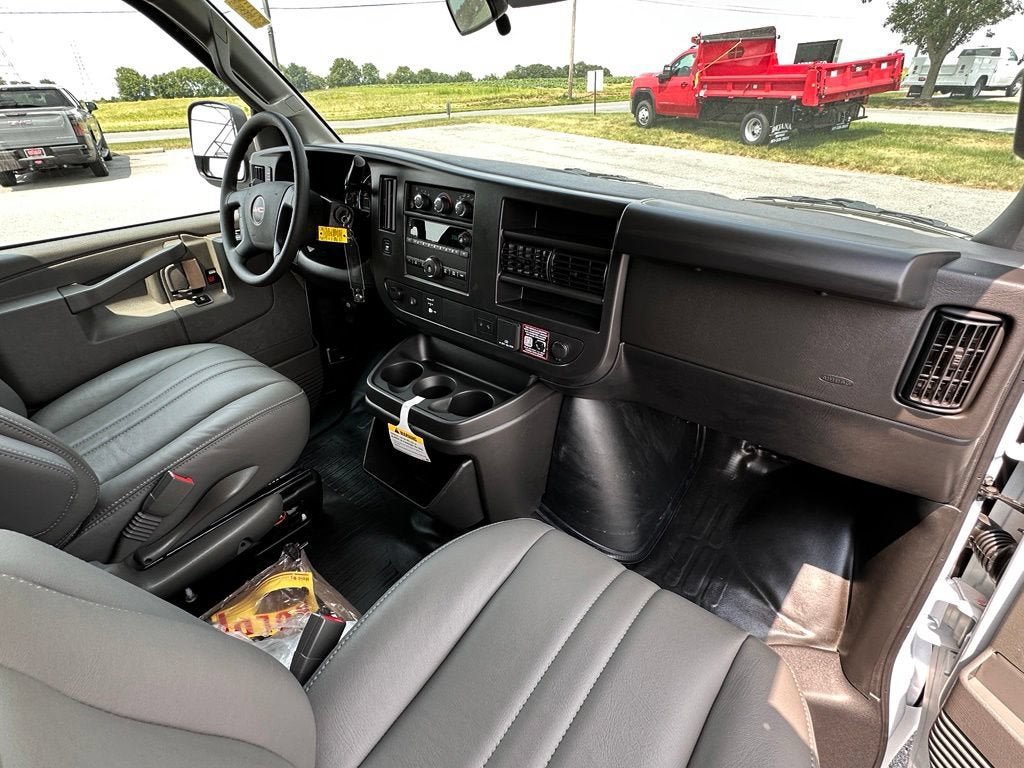 New 2026 GMC Savana 2500 w/ Driver Convenience Package RWD image 12