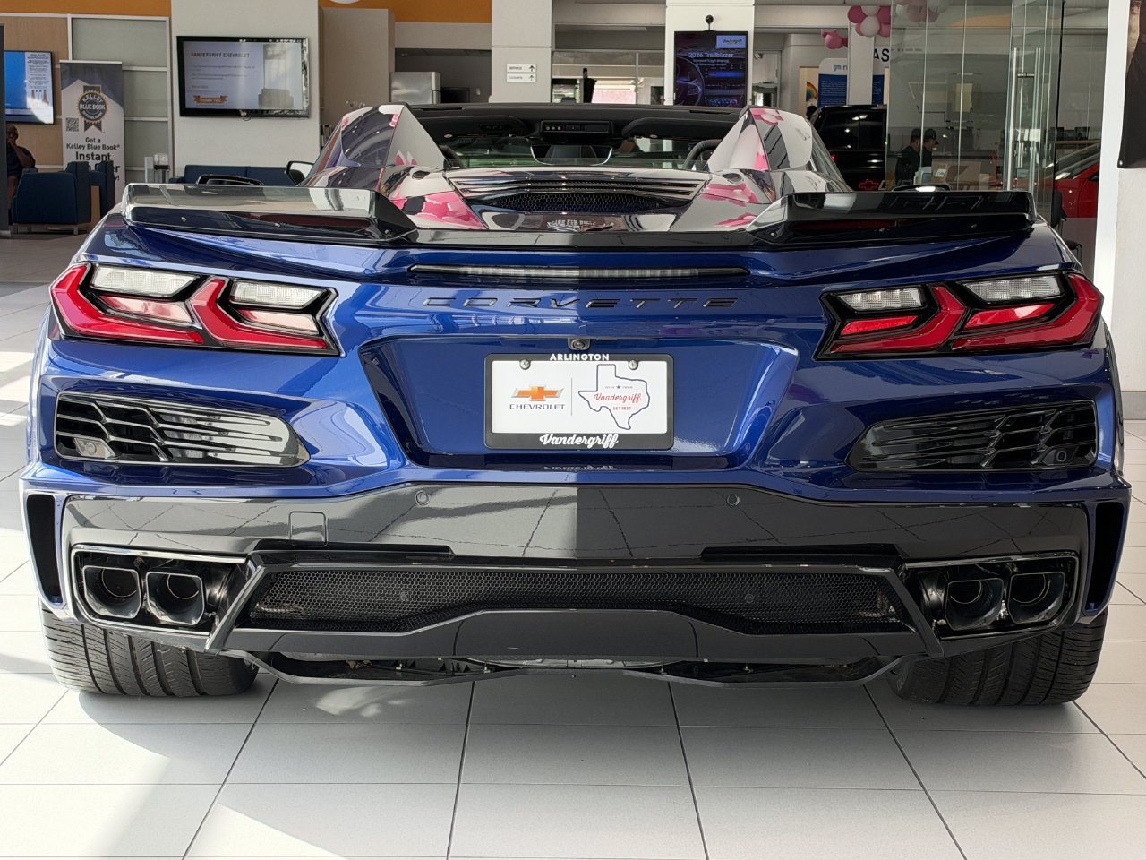 New 2027 Chevrolet Corvette Grand Sport w/ Stealth Interior Trim Package RWD image 5